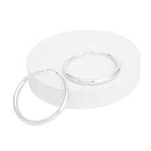 Cargar imagen en el visor de la galería, Hoop Sleek Silver Graduated Design Earrings Women

