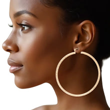 Cargar imagen en el visor de la galería, Hoop Classic 3 in Square Cut Gold Earrings Women
