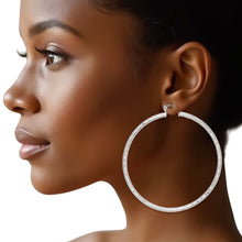 Cargar imagen en el visor de la galería, Hoop Classic 3 in Square Cut Silver Earrings Women
