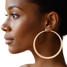 Cargar imagen en el visor de la galería, Hoop Classic 3 in Graduated Gold Earrings Women
