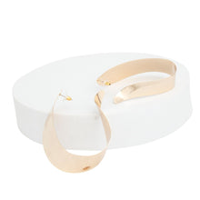 Cargar imagen en el visor de la galería, Hoop Contoured Gold Twisted U Shape Earrings
