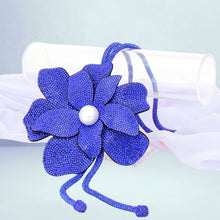 Cargar imagen en el visor de la galería, Long Y Brilliant Blue Blooming Flower Necklace
