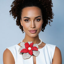 Cargar imagen en el visor de la galería, DST Handcrafted Brilliance Flower Choker Necklace
