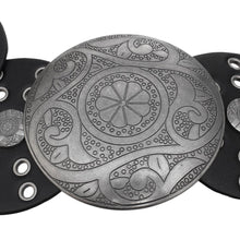 Cargar imagen en el visor de la galería, Western Belt Black Circular and Silver Cowboy Chic
