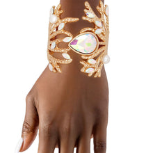 Cargar imagen en el visor de la galería, Cuff Aurbo Gold Branched Crystal Pearl Bracelet
