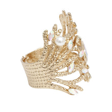 Cargar imagen en el visor de la galería, Cuff Aurbo Gold Branched Crystal Pearl Bracelet
