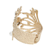 Cargar imagen en el visor de la galería, Cuff Aurbo Gold Branched Crystal Pearl Bracelet
