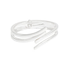 Cargar imagen en el visor de la galería, Cuff Sleek Silver Double Curved Wrap Bracelet
