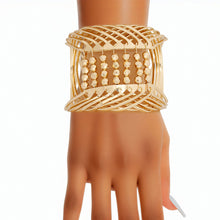 Cargar imagen en el visor de la galería, Bracelet Gold Beaded Metal Cuff for Women
