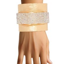 Cargar imagen en el visor de la galería, Cuff Gold Ribbed Aurbo Rhinestone Band Bracelet
