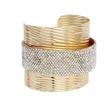 Cargar imagen en el visor de la galería, Cuff Gold Ribbed Aurbo Rhinestone Band Bracelet
