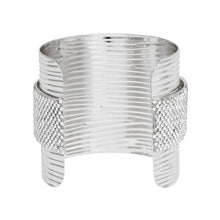 Cargar imagen en el visor de la galería, Cuff Silver Ribbed Clear Rhinestone Band Bracelet
