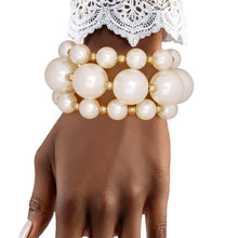 Cargar imagen en el visor de la galería, Pearl Cream Gold Contrast Stretch Bracelet Set
