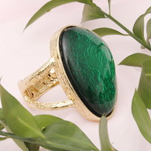 Cargar imagen en el visor de la galería, Cuff Vivid Green Resin Chunky Gold Bracelet Women
