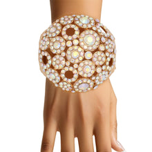 Cargar imagen en el visor de la galería, Cuff Domed Aurbo Round Rhinestone Chunky Bracelet
