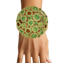 Cargar imagen en el visor de la galería, Cuff Domed Green Round Rhinestone Chunky Bracelet
