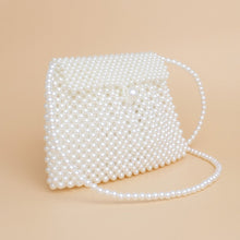 Cargar imagen en el visor de la galería, Evening Clutch Cream Pearl Woven Handmade Flap Bag
