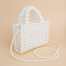 Cargar imagen en el visor de la galería, Top Handle Square Cream Pearl Woven Handmade Bag
