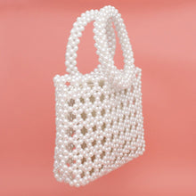 Cargar imagen en el visor de la galería, Top Handle Square White Pearl Woven Handbag
