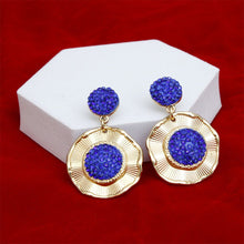 Cargar imagen en el visor de la galería, Drop Glam Royal Blue Stone Gold Round Earrings
