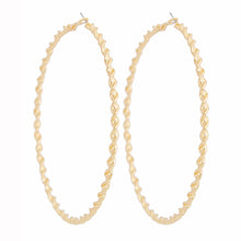 Cargar imagen en el visor de la galería, Hoops Large Twisted Gold Earrings for Women
