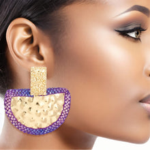 Cargar imagen en el visor de la galería, Drop Purple Stone Bubbled Gold Semicircle Earrings
