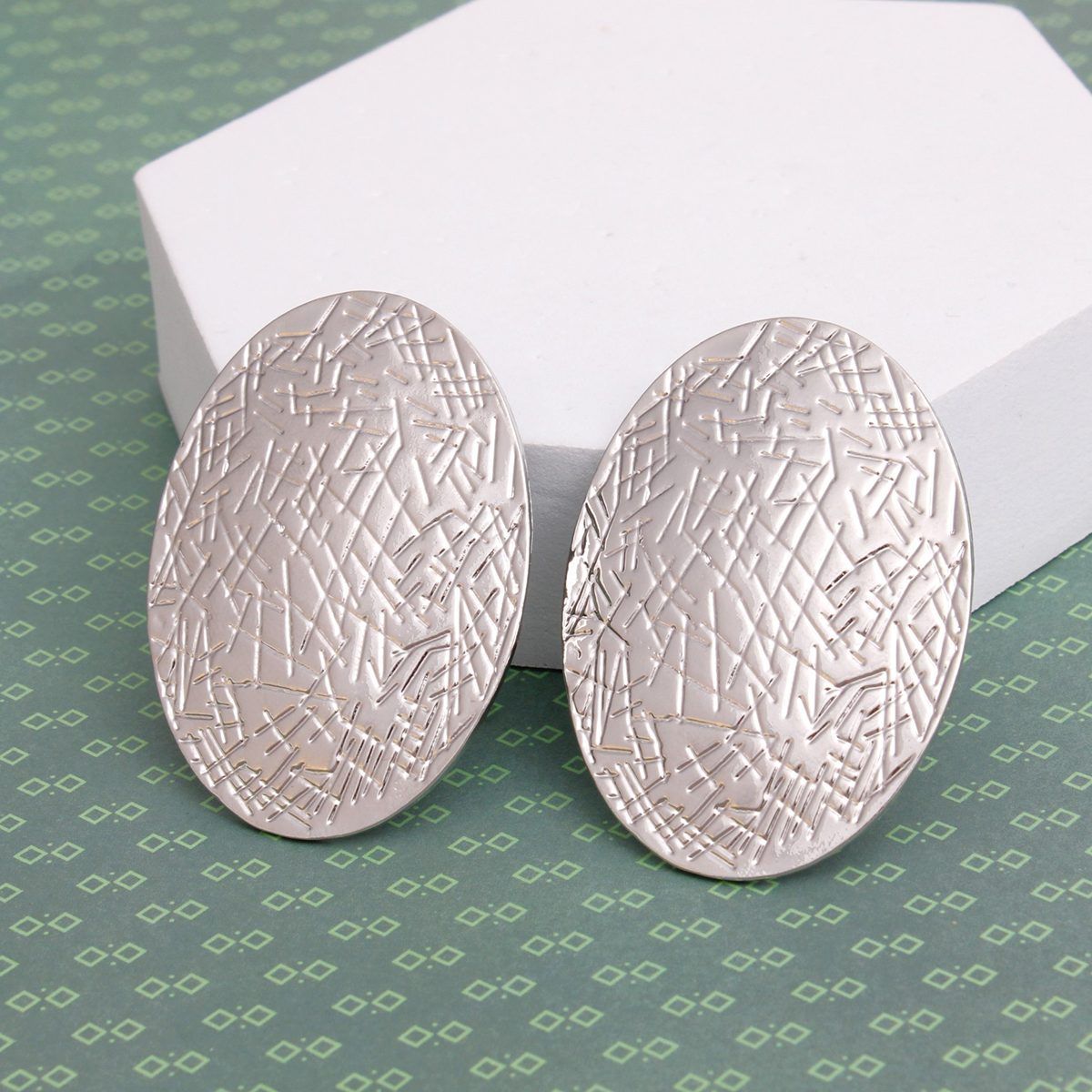 Stud Silver Metal Scratched Oval Plate Earrings