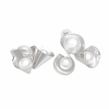 Cargar imagen en el visor de la galería, Stud Silver Triple Looped White Pearl Earrings
