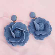 Cargar imagen en el visor de la galería, Drop Large Denim Blue Flower Earrings for Women
