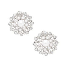 Cargar imagen en el visor de la galería, Clip On Runway Worthy Silver Pearl Round Earrings
