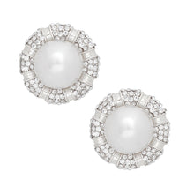 Load image into Gallery viewer, Clip On Vintage Silver Metal and Moonlight Earring
