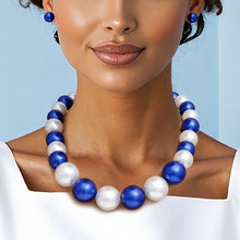 Cargar imagen en el visor de la galería, ZPB Blue White Single Strand Chunky Pearl Necklace
