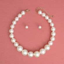 Cargar imagen en el visor de la galería, Cream Pearl Single Strand Chunky Necklace Women
