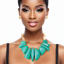Load image into Gallery viewer, Necklace Green Bead Tribal Collar for Women
