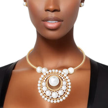 Cargar imagen en el visor de la galería, Pendant Necklace Gold Pearl Circular Set for Women
