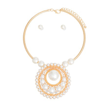 Cargar imagen en el visor de la galería, Pendant Necklace Gold Pearl Circular Set for Women
