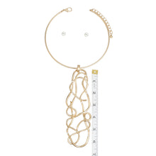 Load image into Gallery viewer, Pendant Gold Architectural Wirework Necklace
