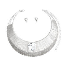 Load image into Gallery viewer, Choker Silver Wide Rigid Armor Set for Women
