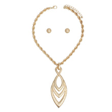 Cargar imagen en el visor de la galería, Pendant Thick Gold Rope Chain Marquise Necklace
