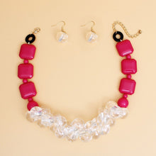 Cargar imagen en el visor de la galería, Necklace Bubble and Fuchsia Square Bead Necklace

