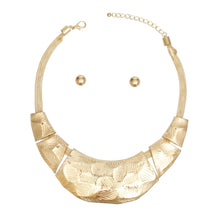 Load image into Gallery viewer, Bib Gold Scratched Plate Heavy Duty Necklace
