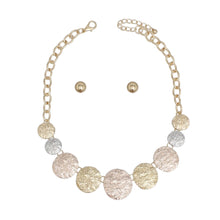 Cargar imagen en el visor de la galería, Chain Multi Heavy Duty Crinkle Metal Disc Necklace
