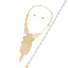 Load image into Gallery viewer, Bib Gold Scratched Metal Plate Edgy Necklace Set
