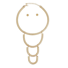 Cargar imagen en el visor de la galería, Bib Gold Rigid Coiled Spring U Drop Necklace
