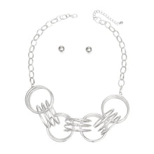 Cargar imagen en el visor de la galería, Collar Silver Chunky Coiled Wire Rings Necklace
