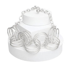Cargar imagen en el visor de la galería, Collar Silver Chunky Coiled Wire Rings Necklace
