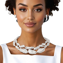 Cargar imagen en el visor de la galería, Collar Silver Melted Metal Rigid Armor Necklace
