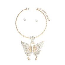 Cargar imagen en el visor de la galería, Choker Gold Crystal Butterfly Pendant Necklace
