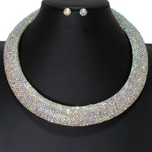 Cargar imagen en el visor de la galería, Collar Pave Aurbo Stone Torque Necklace for Women

