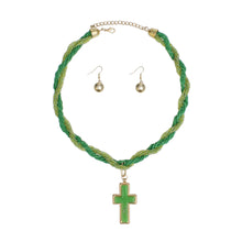 Cargar imagen en el visor de la galería, Pendant Green Twisted Bead Marbled Cross Necklace
